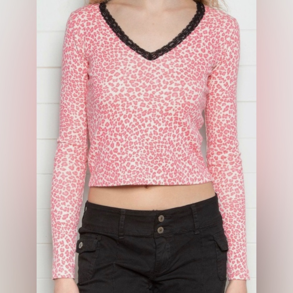 BRANDY MELVILLE/ JOHN GALT LONG SLEEVE TOP